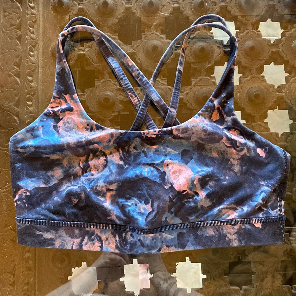 Lululemon energy bra size 8